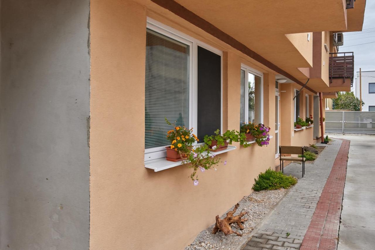 Sweet Apartment Bratislava Exterior photo
